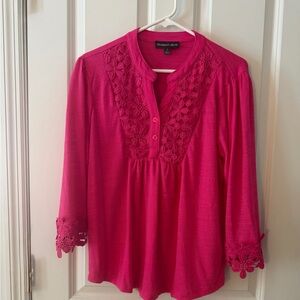 Thomas and Olivia pink crochet tunic top. Size Large